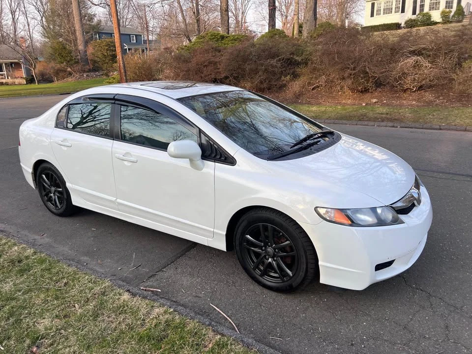 2011 Honda Civic 8th Gen - Image 13 of 14