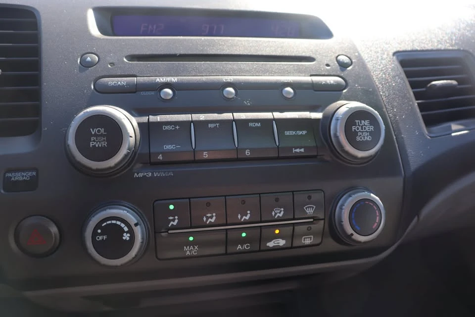 2011 Honda Civic 8th Gen - Image 19 of 20