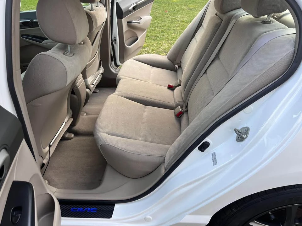 2011 Honda Civic 8th Gen - Image 6 of 14
