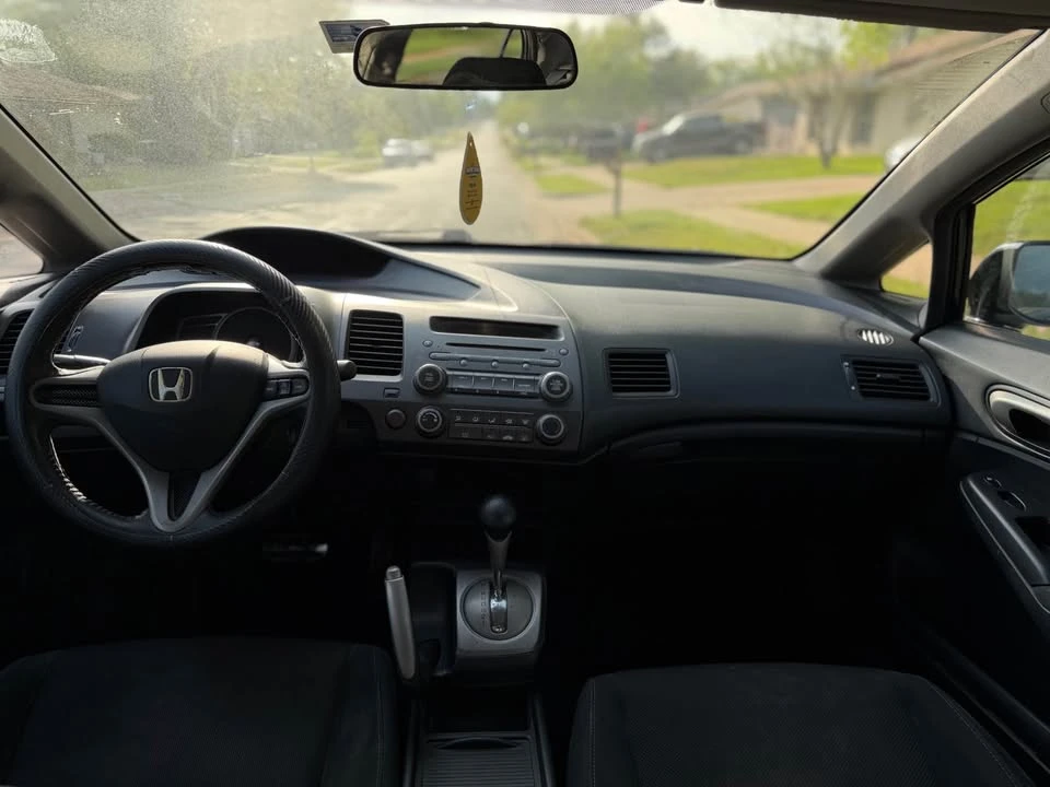2011 Honda Civic 8th Gen - Image 6 of 8