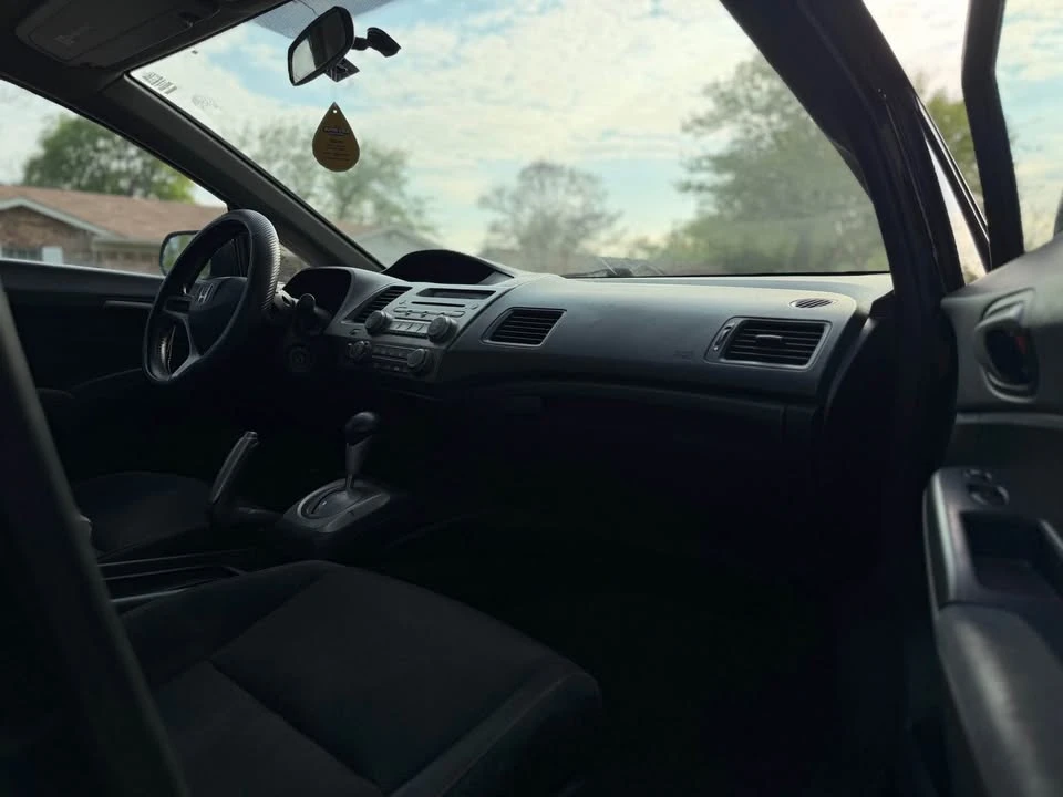 2011 Honda Civic 8th Gen - Image 7 of 8