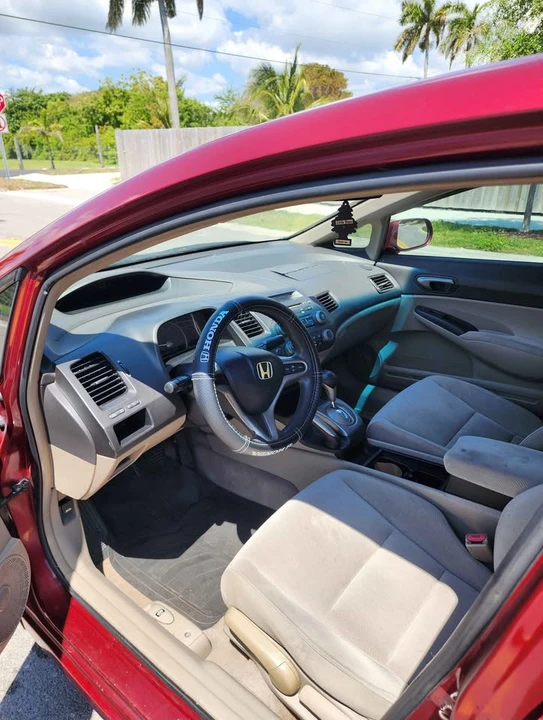 2011 Honda Civic 8th Gen - Image 5 of 7