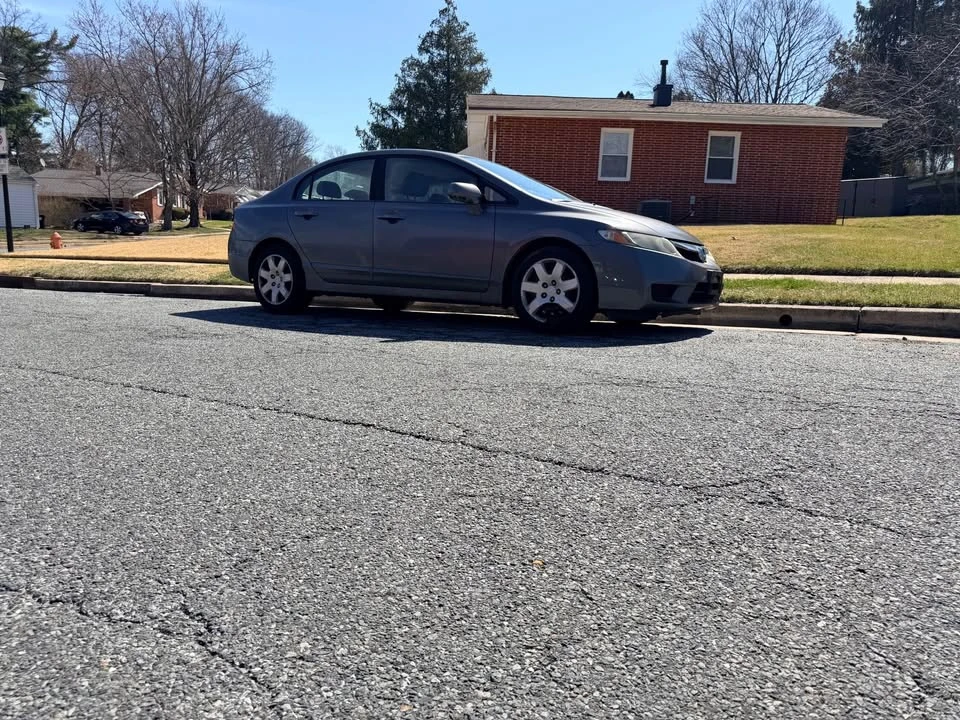2011 Honda Civic 8th Gen - Image 3 of 6