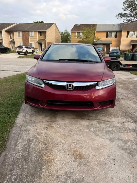 2011 Honda Civic 8th Gen - Image 3 of 8