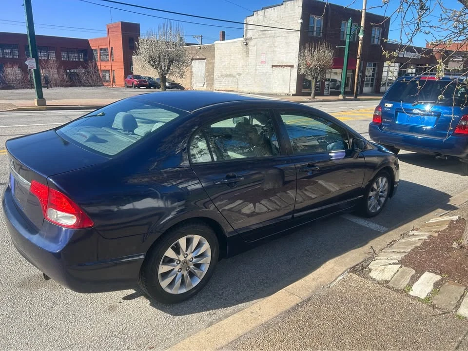 2011 Honda Civic 8th Gen - Image 4 of 14