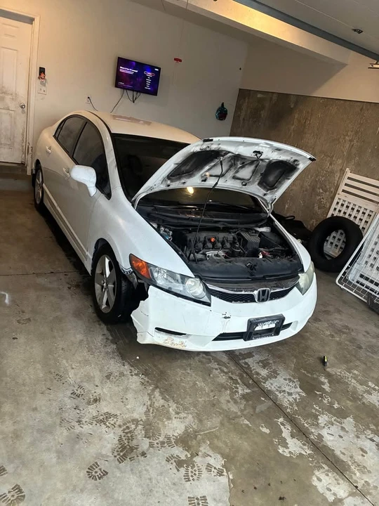 2011 Honda Civic 8th Gen - Image 5 of 16