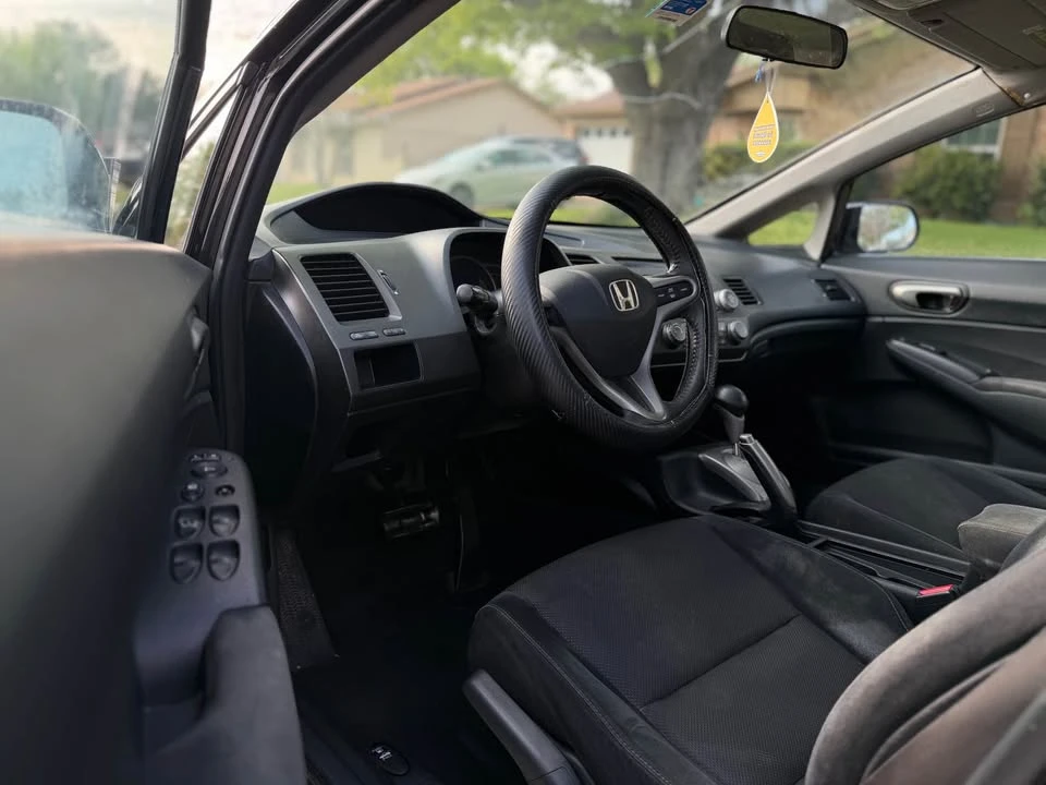 2011 Honda Civic 8th Gen - Image 5 of 8