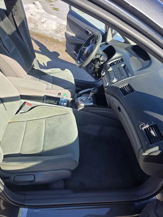 2011 Honda Civic 8th Gen - Image 18 of 20