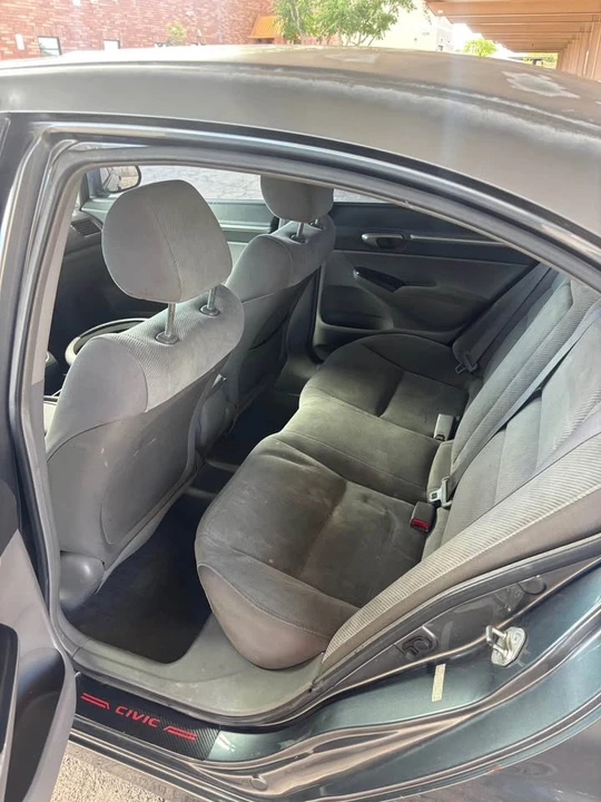 2011 Honda Civic 8th Gen - Image 7 of 8