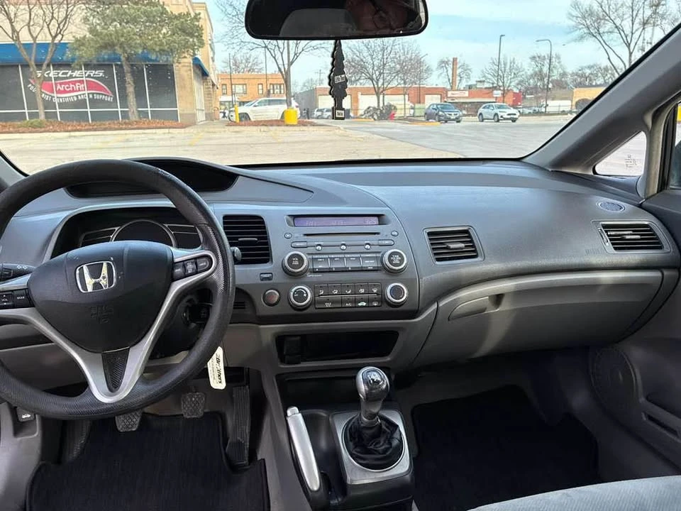 2011 Honda Civic 8th Gen - Image 7 of 12