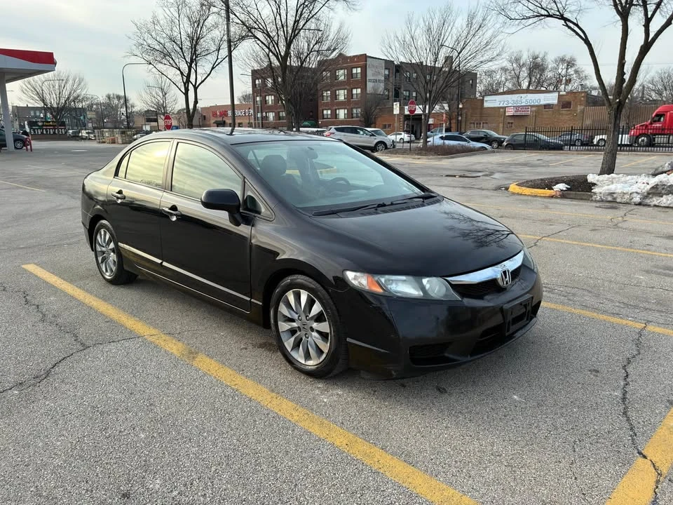 2011 Honda Civic 8th Gen - Image 3 of 12