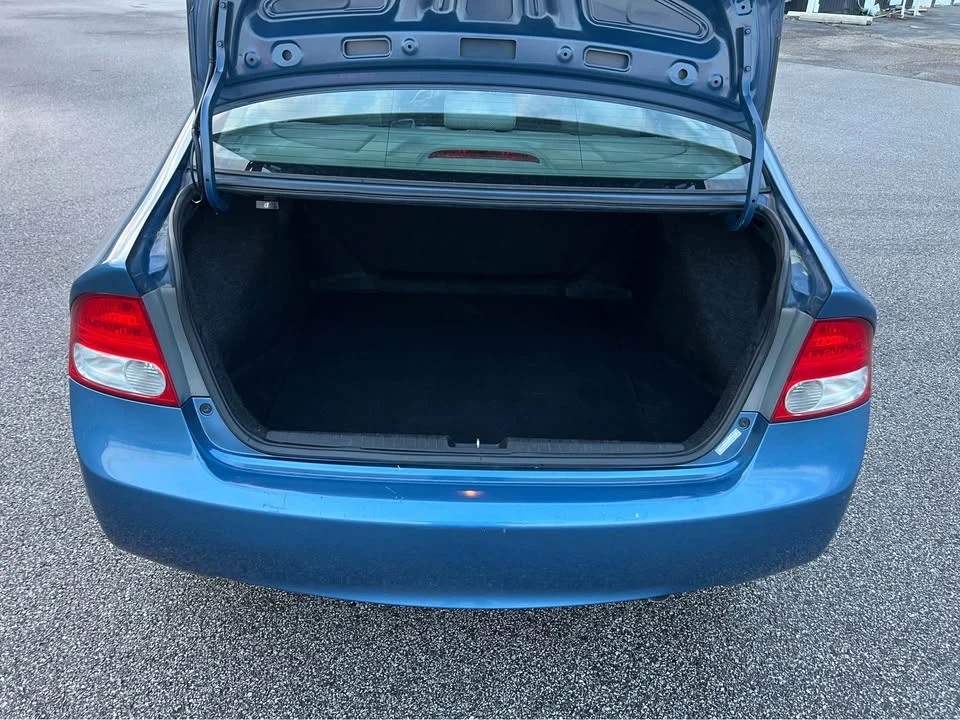2011 Honda Civic 8th Gen - Image 12 of 16