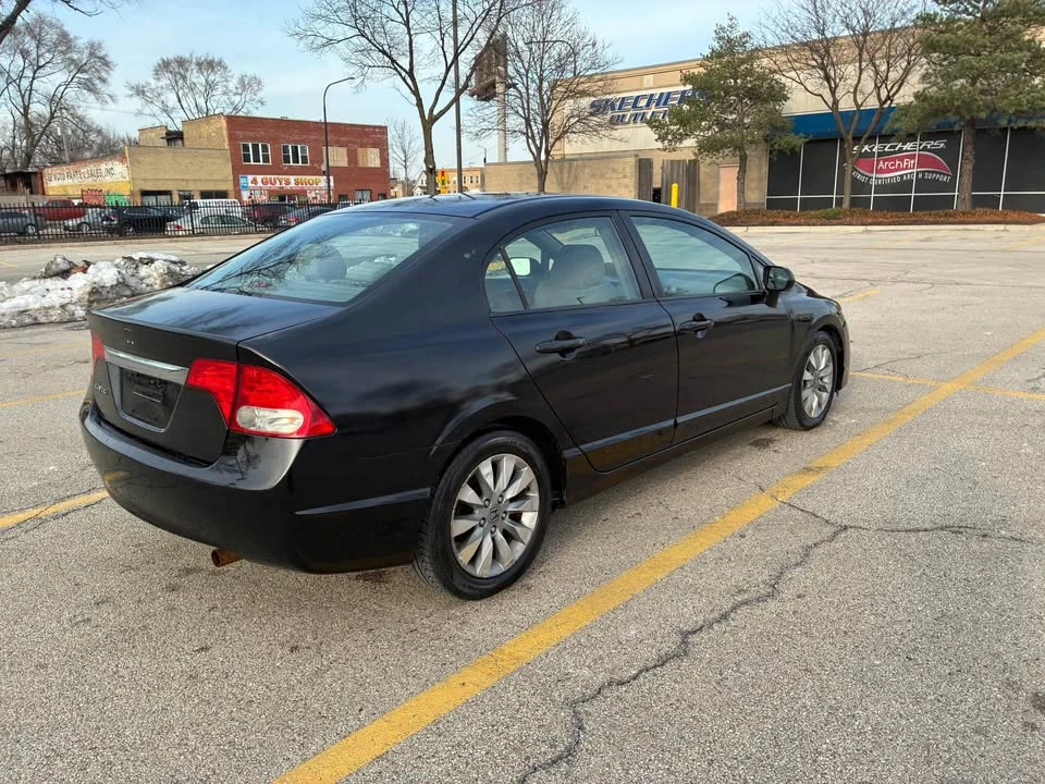 2011 Honda Civic 8th Gen - Image 11 of 12