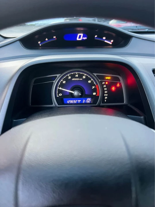 2011 Honda Civic 8th Gen - Image 13 of 16