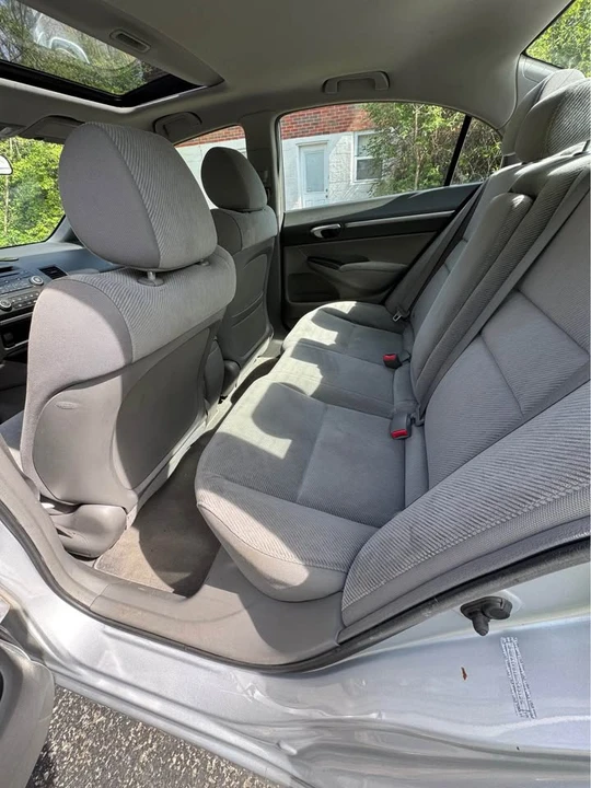 2011 Honda Civic 8th Gen - Image 6 of 6