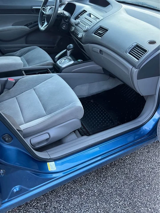 2011 Honda Civic 8th Gen - Image 11 of 16