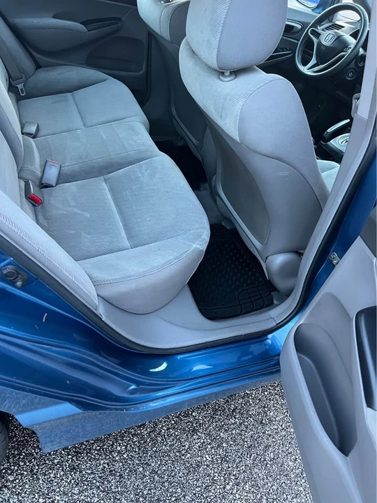 2011 Honda Civic 8th Gen - Image 10 of 16