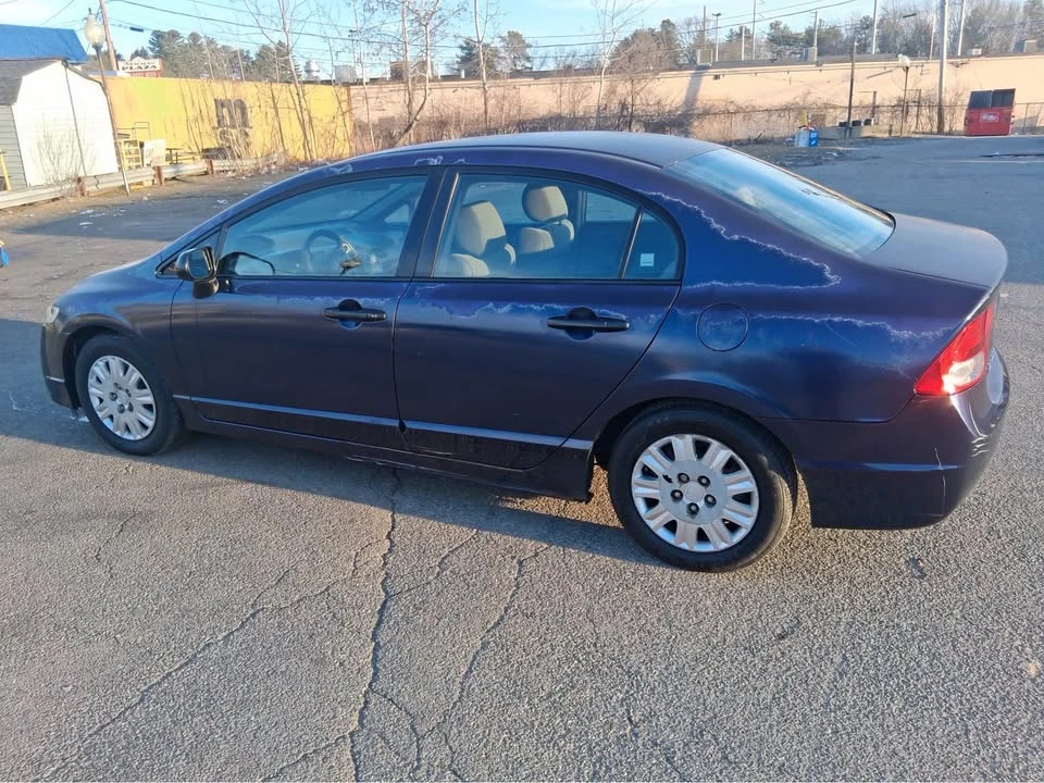 2011 Honda Civic 8th Gen - Image 8 of 9