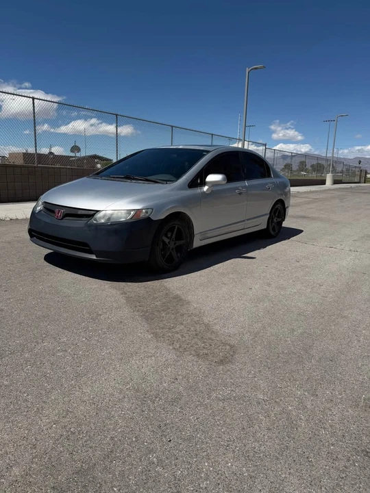 2011 Honda Civic 8th Gen - Image 3 of 11