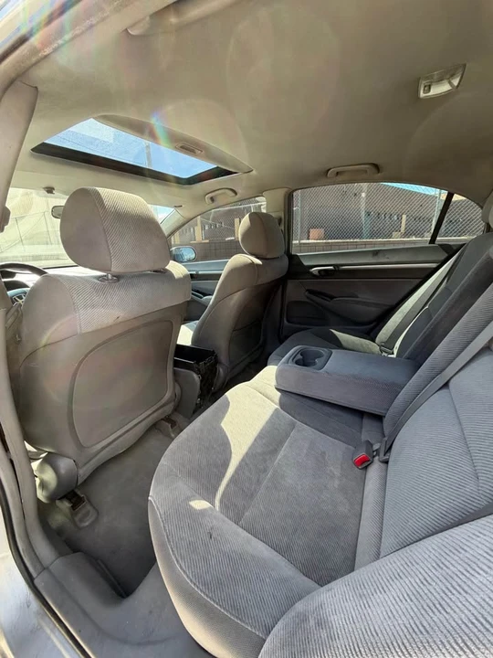 2011 Honda Civic 8th Gen - Image 8 of 11