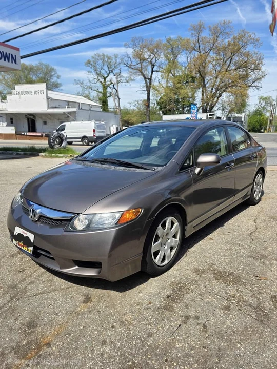 2011 Honda Civic 8th Gen - Image 3 of 7