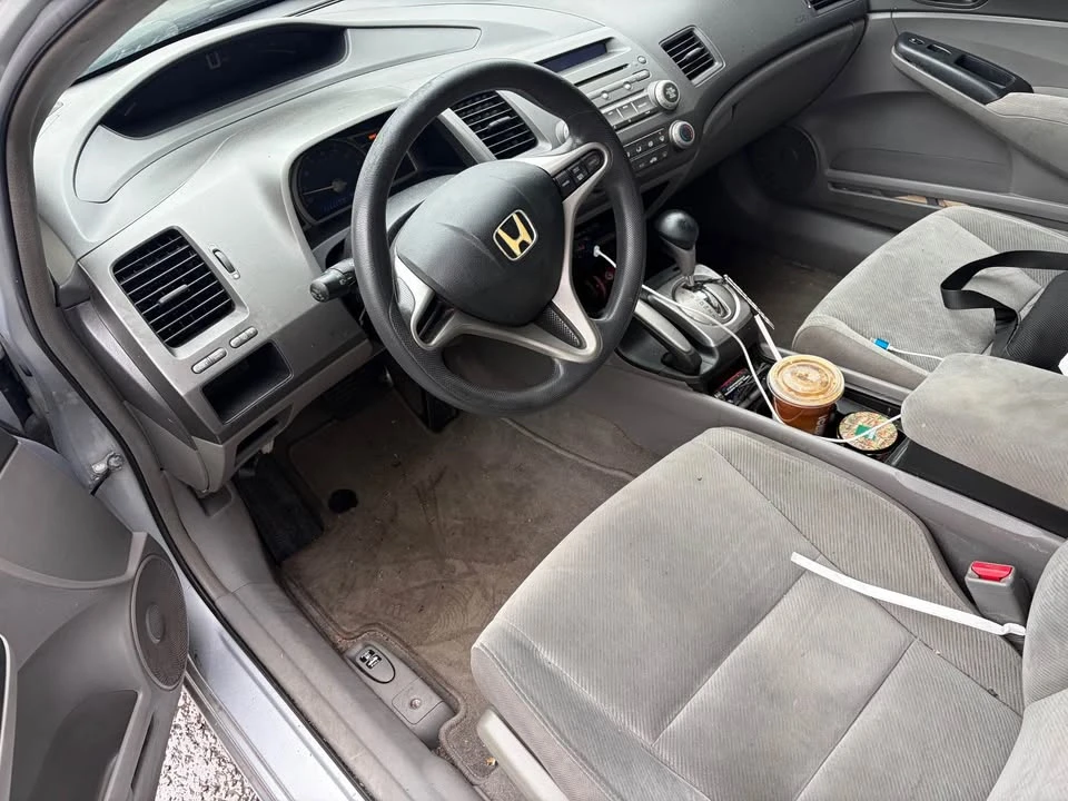 2011 Honda Civic 8th Gen - Image 3 of 4