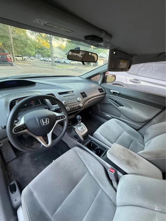 2011 Honda Civic 8th Gen - Image 6 of 8