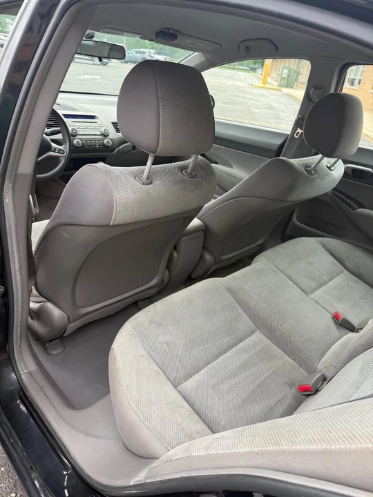 2011 Honda Civic 8th Gen - Image 6 of 11