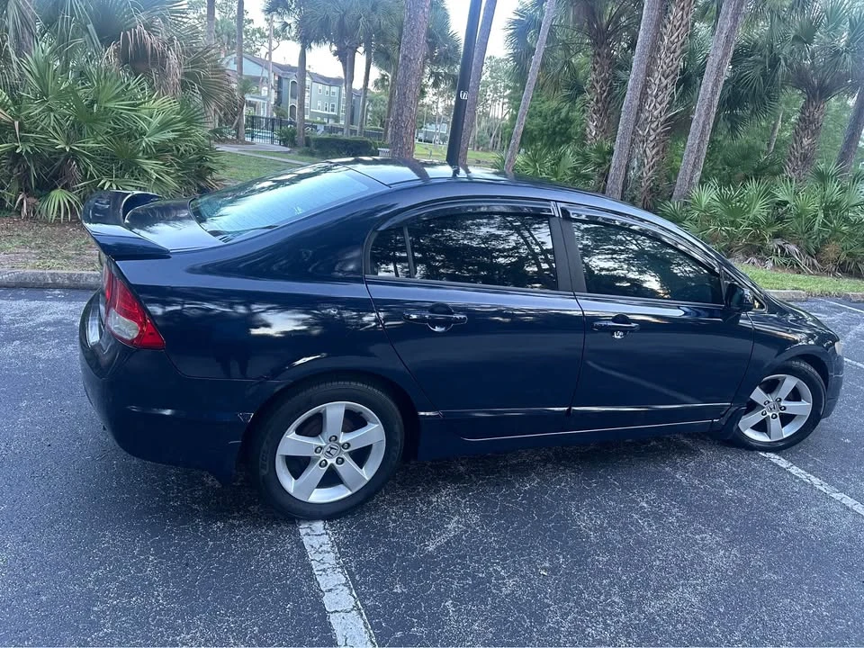 2011 Honda Civic 8th Gen - Image 11 of 20