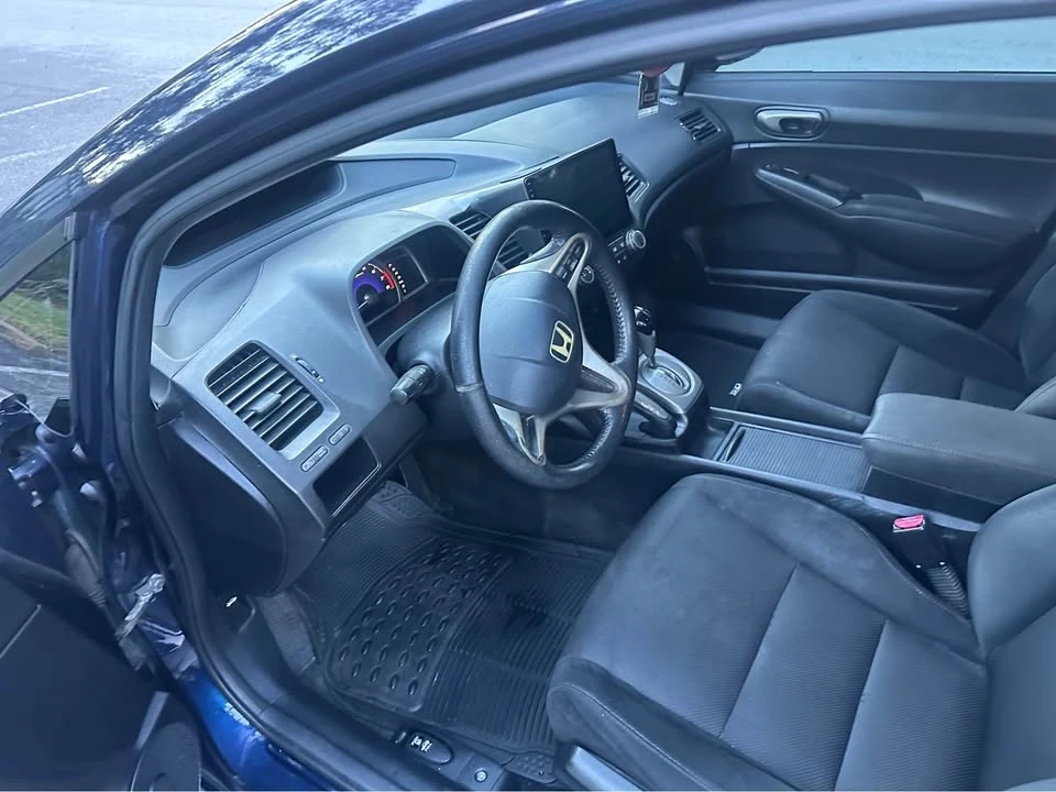 2011 Honda Civic 8th Gen - Image 3 of 20