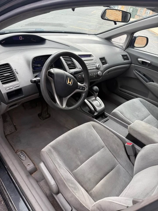 2011 Honda Civic 8th Gen - Image 5 of 11