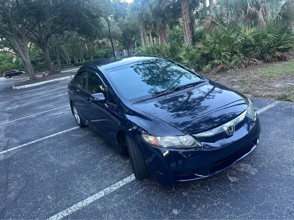 2011 Honda Civic 8th Gen - Image 16 of 20