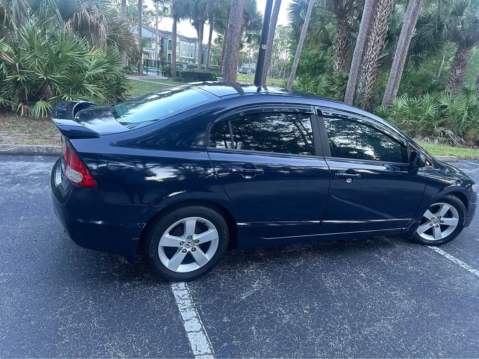 2011 Honda Civic 8th Gen - Image 18 of 20