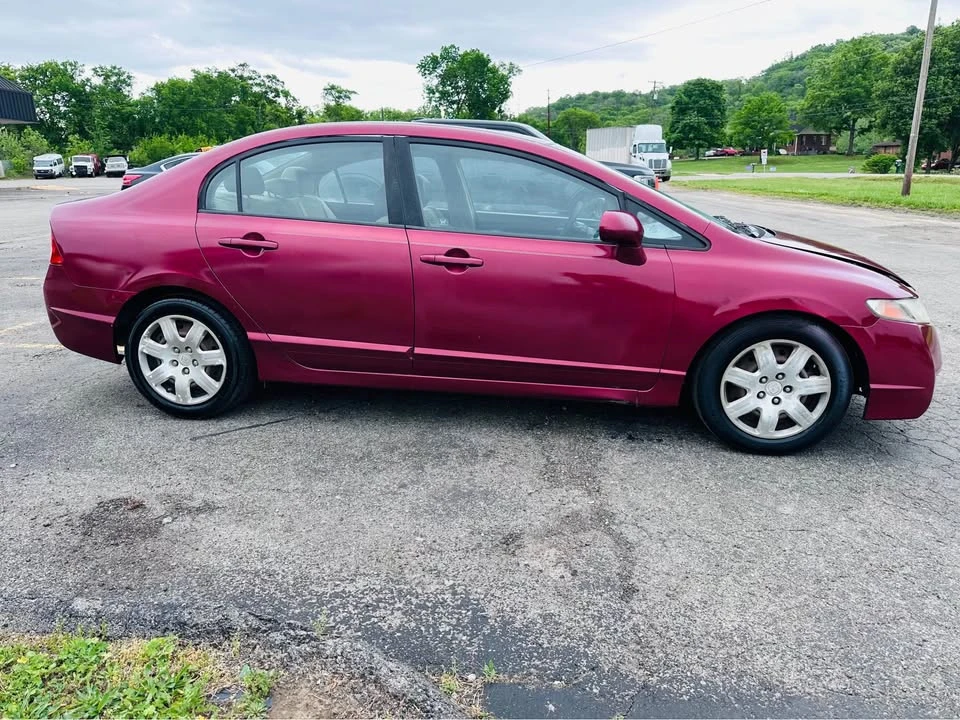 2011 Honda Civic 8th Gen - Image 2 of 17