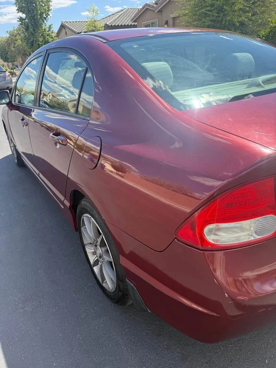 2011 Honda Civic 8th Gen - Image 8 of 20