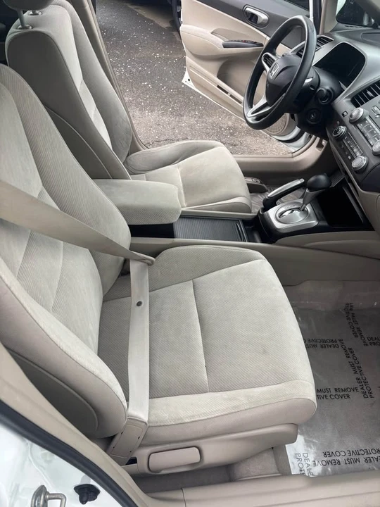 2011 Honda Civic 8th Gen - Image 11 of 12