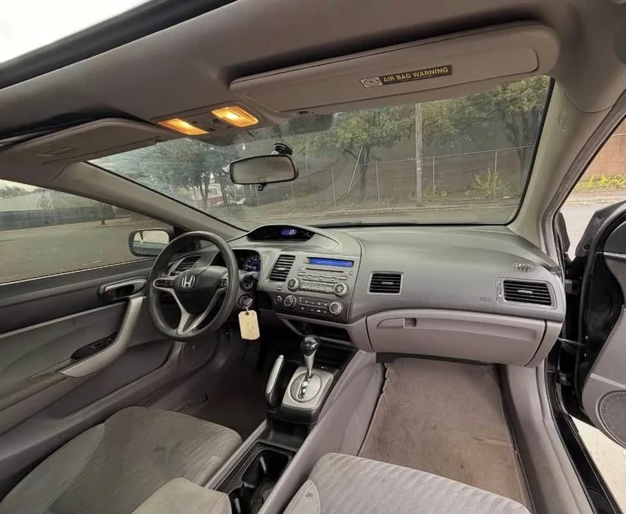2011 Honda Civic 8th Gen - Image 5 of 5