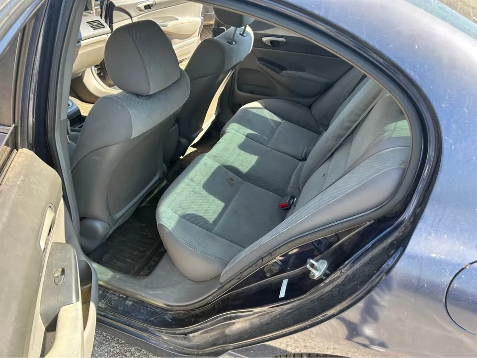 2011 Honda Civic 8th Gen - Image 5 of 6