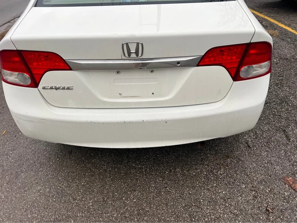 2011 Honda Civic 8th Gen - Image 5 of 10