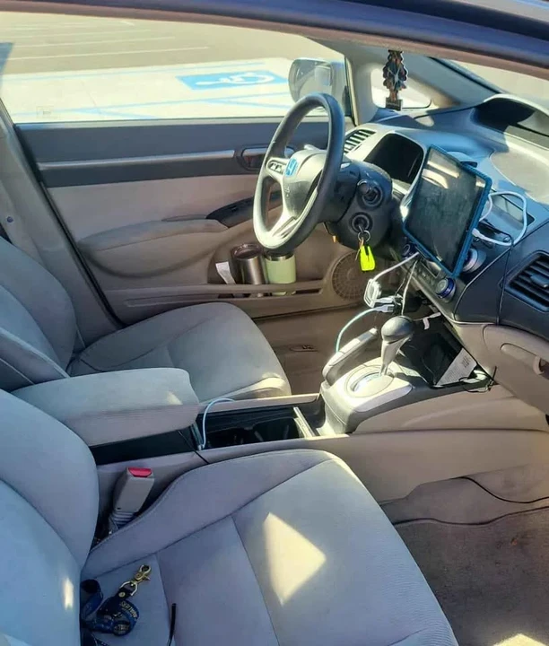 2011 Honda Civic 8th Gen - Image 4 of 4