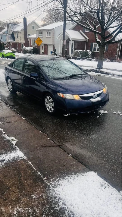 2011 Honda Civic 8th Gen - Image 4 of 9