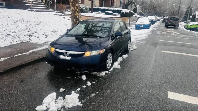 2011 Honda Civic 8th Gen - Image 3 of 10