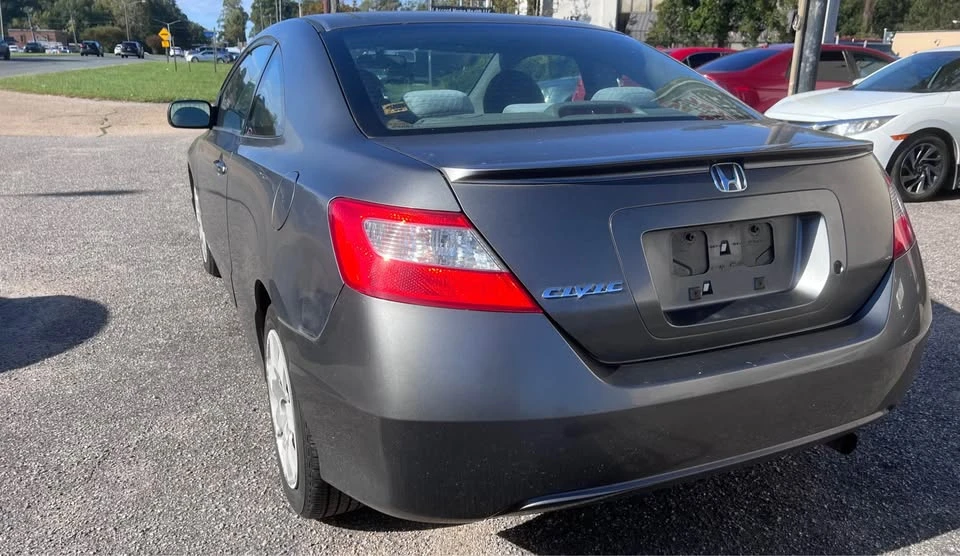 2011 Honda Civic 8th Gen - Image 4 of 6