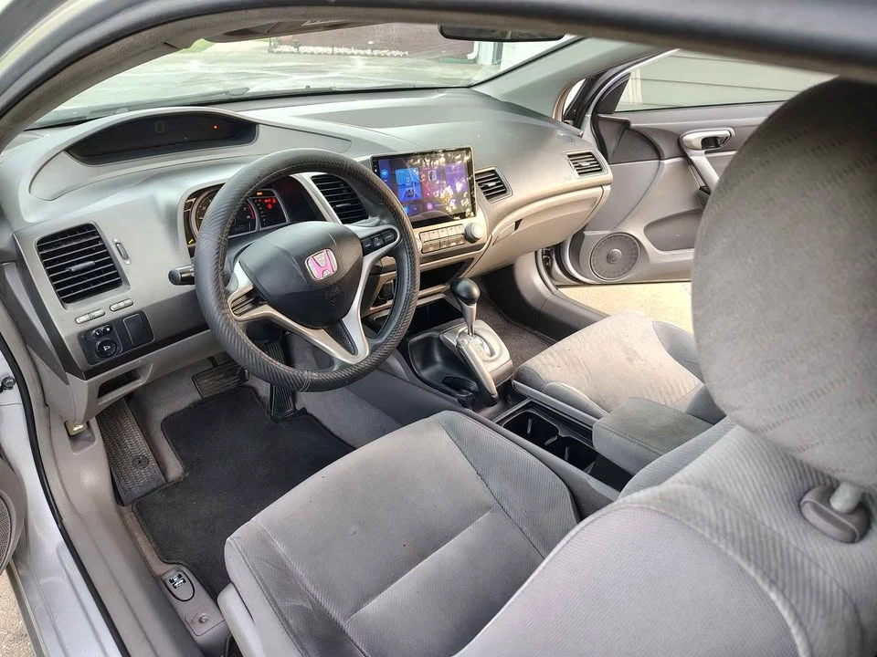 2011 Honda Civic 8th Gen - Image 9 of 15