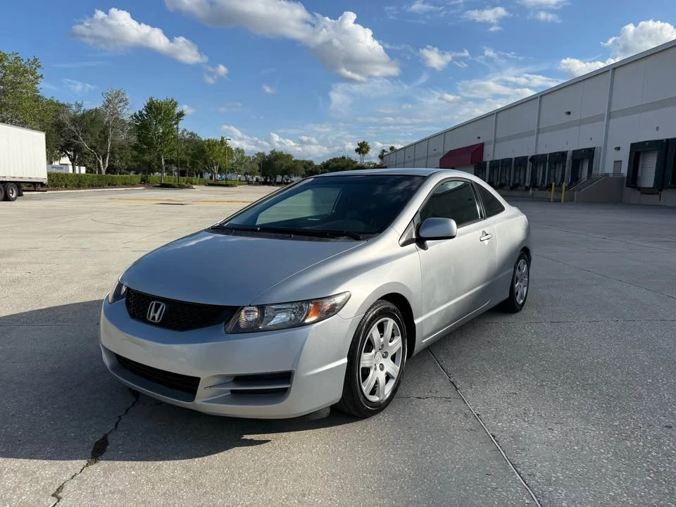 2011 Honda Civic 8th Gen - Image 3 of 13