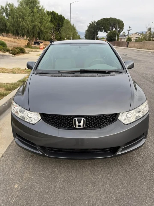 2011 Honda Civic 8th Gen - Image 2 of 16