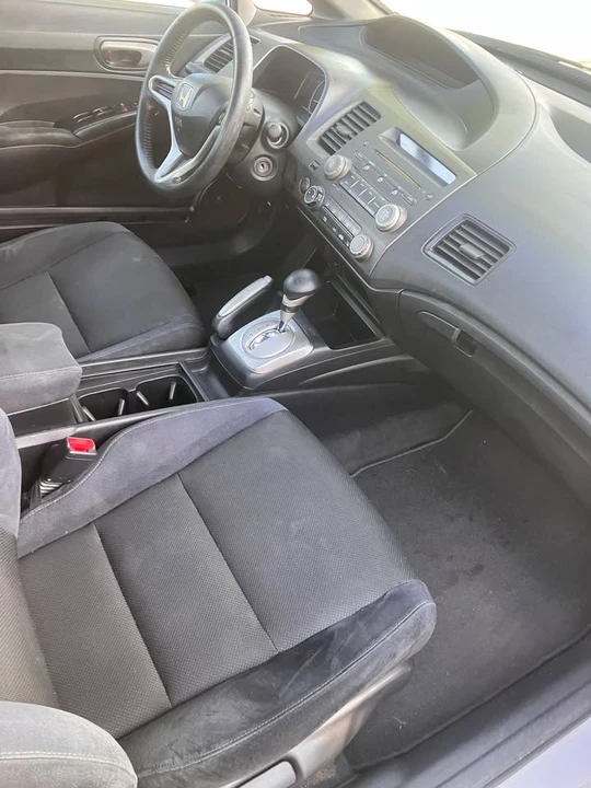 2011 Honda Civic 8th Gen - Image 3 of 14