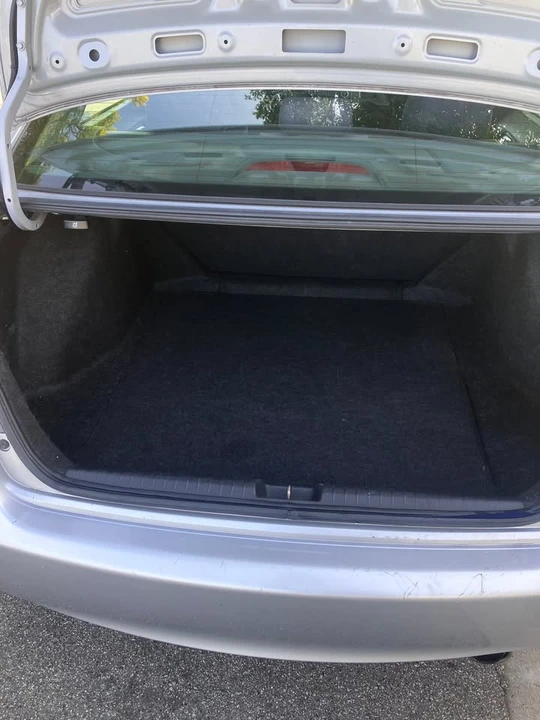2011 Honda Civic 8th Gen - Image 6 of 14