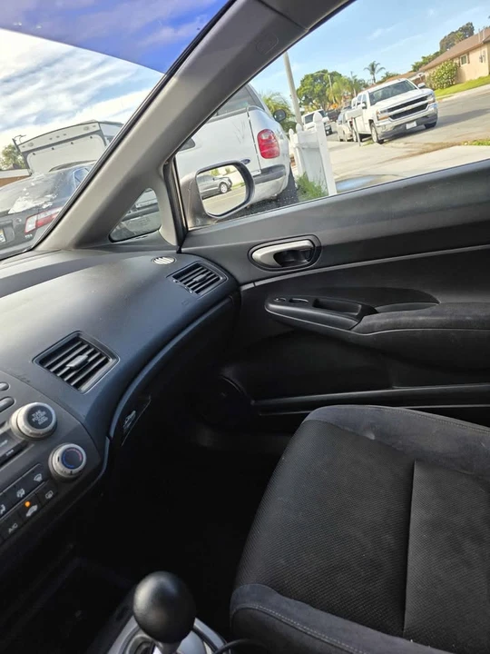 2011 Honda Civic 8th Gen - Image 13 of 18