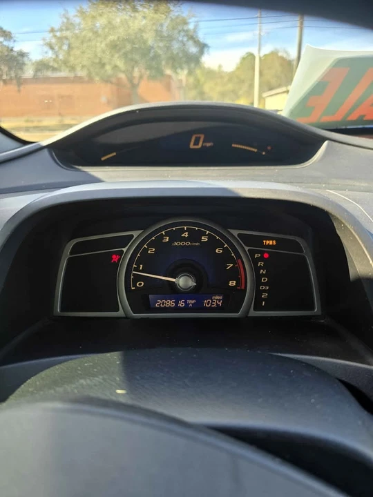 2011 Honda Civic 8th Gen - Image 8 of 10